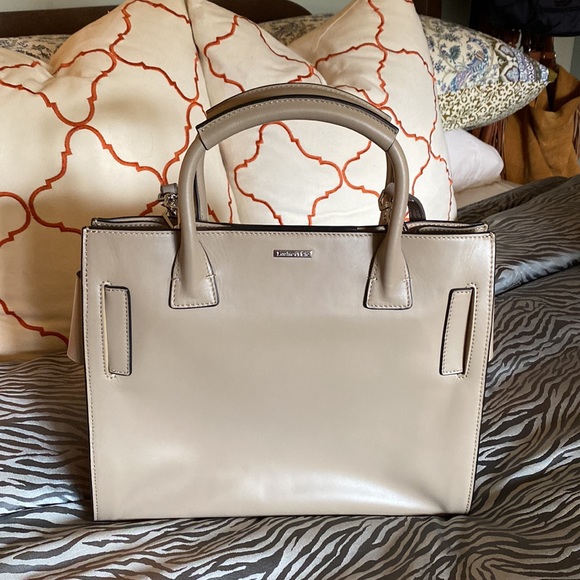 Louise et Cie leather and hide tote/crossbody - Picture 2 of 6